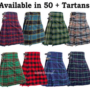 Könnte beinhalten: Eine Auswahl an Tartan-Kilts in verschiedenen Farben, darunter Rot, Grün und Blau. Jeder Kilt ist mit Lederriemen und Schnallen versehen. Der Text "Available in 50+ Tartans" ist im Bild enthalten.