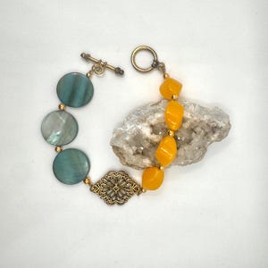 Color block blue shell and vintage yellow acrylic beaded filigree gold tone bracelet | toggle clasp nautical island luxe jewelry | 9”