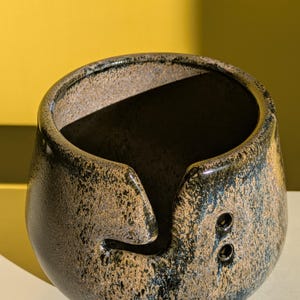 Ceramic Yarn Bowl | Handmade Unique Piece with Stunning Glaze | Yarn Holder for Knitting or Crochet | Creative Gift Idea | Gift for Her