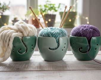 Bol à laine en céramique unique | Fait main avec un émail captivant | Bol à laine pour le tricot et le crochet | Cadeau pour les créatifs | Fête des Mères