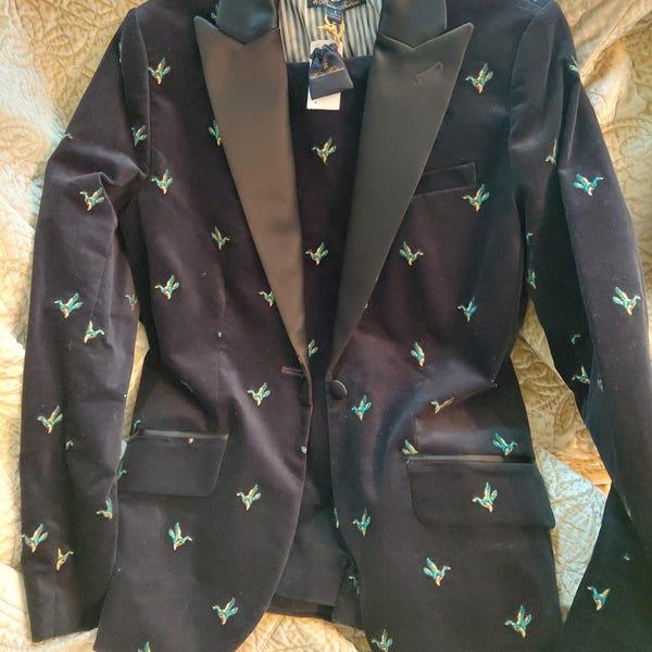 Vintage velvet brooks brothers suit with duck embroidery