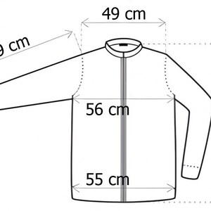 Peut inclure: Dessin au trait d'une veste avec mesures. La longueur des manches de la veste est de 59 cm, la poitrine mesure 56 cm, la taille 55 cm, la largeur des &eacute;paules 49 cm et la longueur de la veste 71 cm.