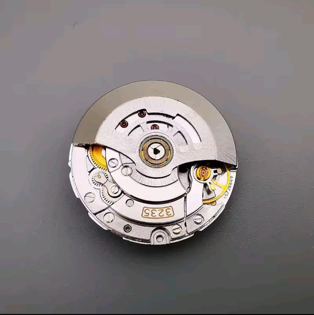 VaLSe – The Line - 3235 Movement. New. - Etsy Canada