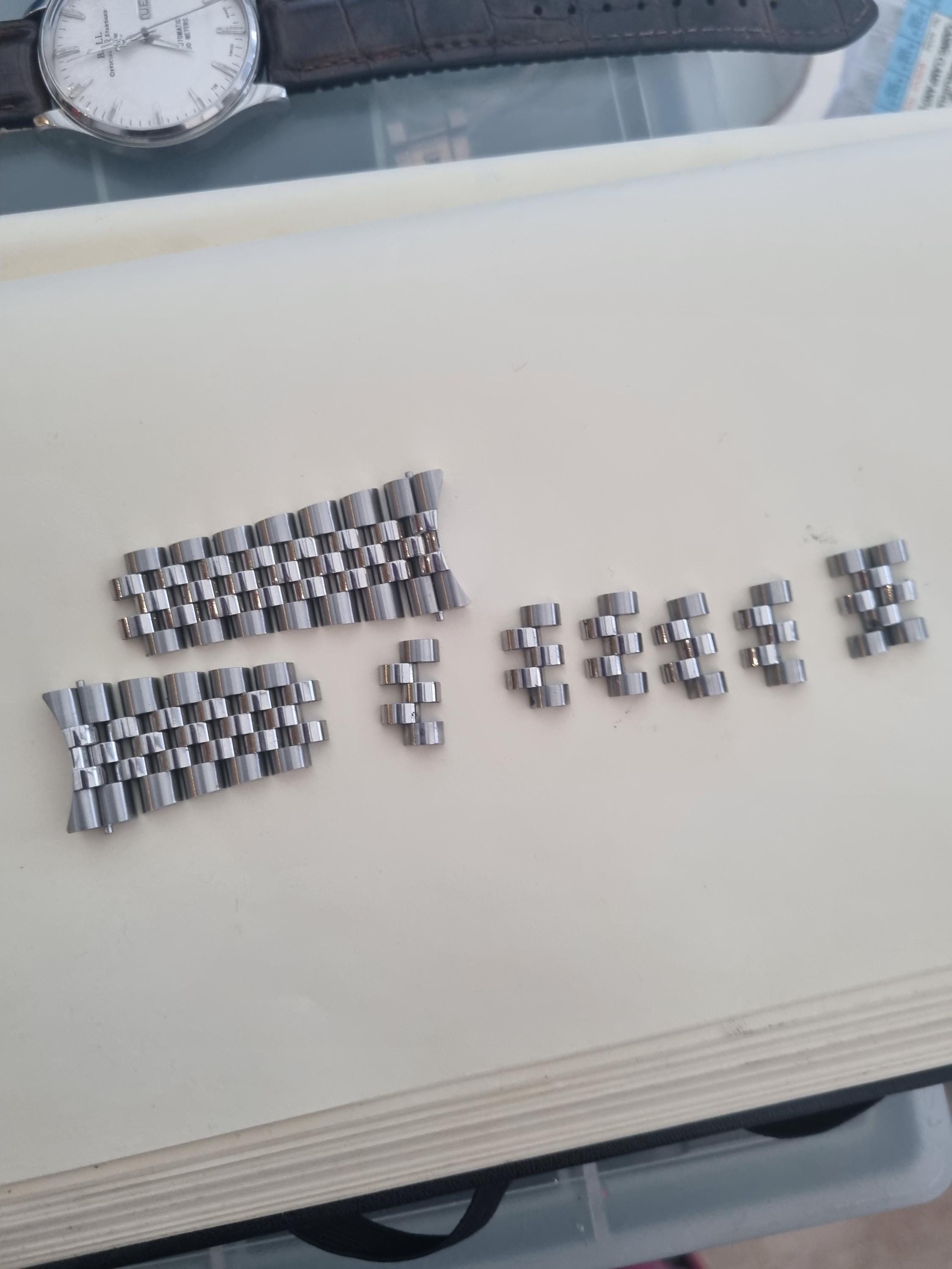 Rolex watch screws Italia