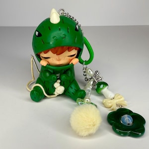 Authentische PopMart Hirono Figur - Achate Serie - Gegessen - Handgemacht Taschenanhänger Cluster Schlüsselanhänger Trinket Y2K Kawaii - Stimmungsvoller Süßer Schlüsselanhänger - Dino