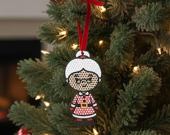 FSL Christmas Mrs Claus Embroidery Design Freestanding Lace Earrings (3 Sizes) (Digital Download)
