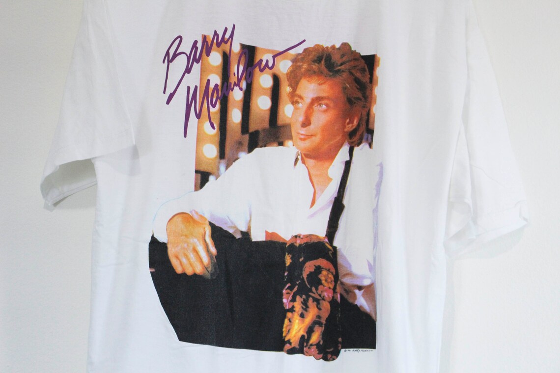 beige long sleeve t shirts