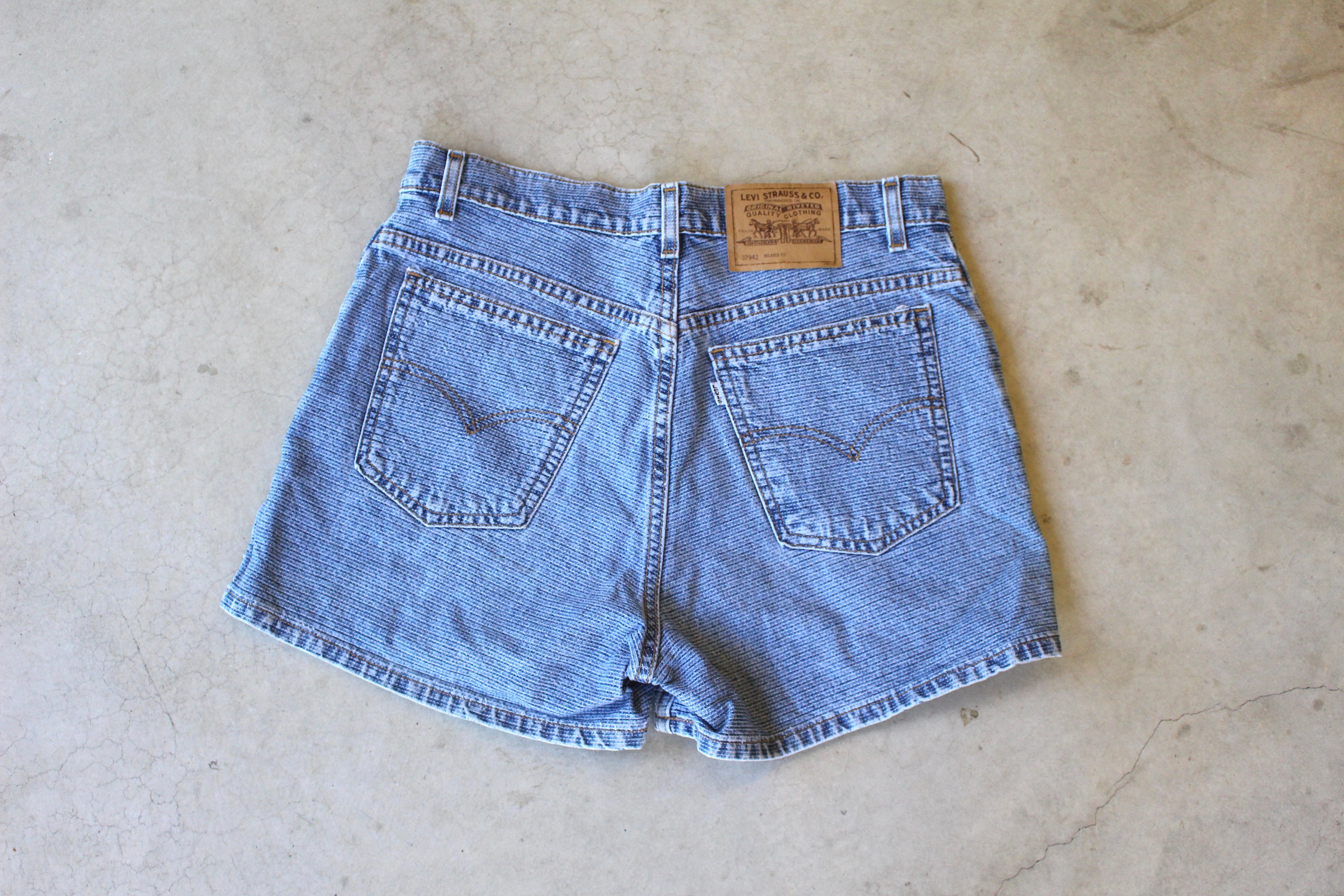Vintage Levi 950 Relaxed Fit Denim Shorts Sz 13 JR - Etsy