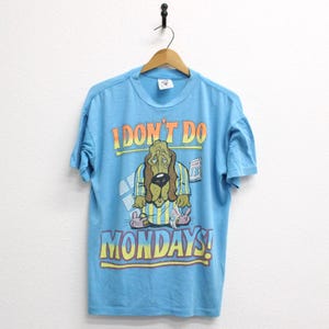 Vintage I Don&#39;t Do Mondays Sleepy Dog T Shirt Large