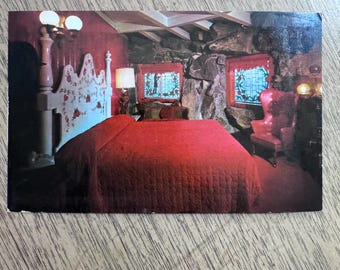 Vintage Kitschy MADONNA INN Motel Hotel Restaurant Bar Wilhelm Room 203 Postcard