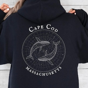 Sudadera con capucha de Cape Cod, estampado de mapa estelar de ballena jorobada, sudadera con capucha con estética costera, atuendo playero para vacaciones de verano, sudadera con capucha náutica, regalo del océano