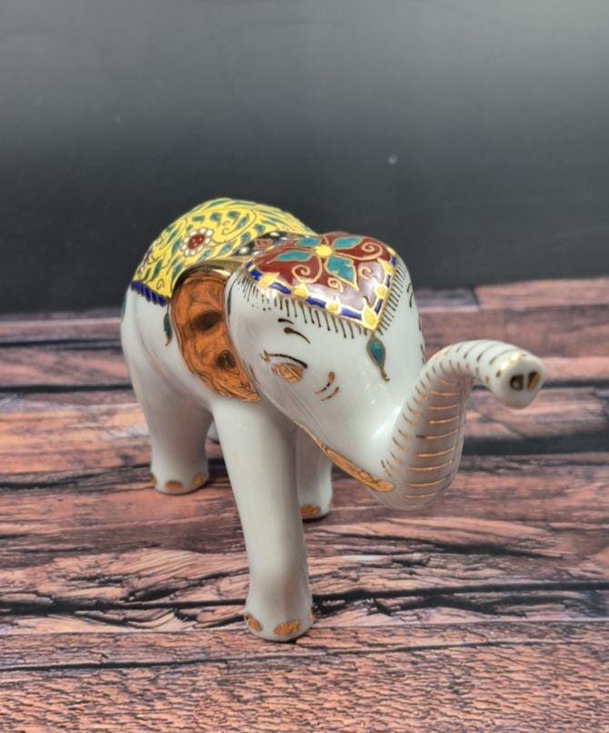 陶器製インド風象の置物 VTG 磁器製 象の置物 幸運を呼ぶ インド タイ風 装飾 象徴的な