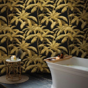 Carta da parati di lusso con palme dorate, murale tropicale nero e oro, carta da parati botanica rimovibile e adesiva per un arredamento elegante della casa
