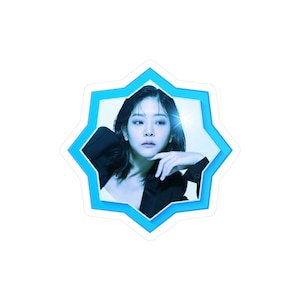Kdrama (Chung Su Bin) koreanische Schauspielerin Schönes Design künstlerische Kiss-Cut Vinyl Aufkleber Aufkleber - Einzigartige Mode-Design für Wohnkultur Aufkleber