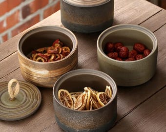 Handcrafted Japanese Ceramic Tea Caddy: Minimalist Spice Jar