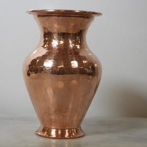 Hand Hammered Turkish Copper Vase – 1990s Workshop Craftsmanship, floral vase