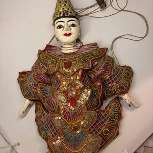 ⭐️激レア⭐️ビルマ人形⭐️伝統的な木製人形のマリオネット⭐️アンティーク‼️ヴィンテージ Myanmar puppet doll - Etsy 日本