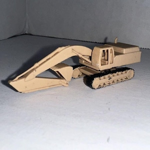 N - Scale Excavator / Digger 1:160 Train Set Background Truck / Construction Vehicle