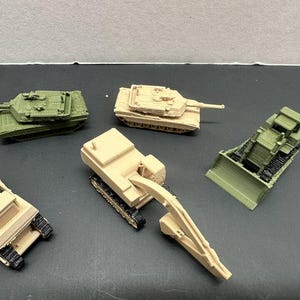 N - Scale Construction Vehicle 5-Pack in Army Desert Tan and Military Green 1:160