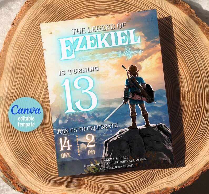 Puede incluir: Una invitaci&oacute;n de cumplea&ntilde;os con tem&aacute;tica de videojuego. La invitaci&oacute;n dice "The Legend of Ezekiel is turning 13." El dise&ntilde;o incluye un personaje con espada y escudo, sobre un paisaje monta&ntilde;oso. La plantilla de Canva est&aacute; sobre una superficie de madera.