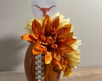Arreglo floral de los Texas Longhorns de fútbol americano / Flores color crema naranja quemado, decoración para el día del partido