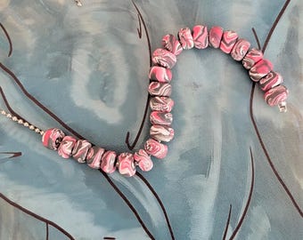 Cuentas de arcilla polimérica enrolladas a mano: suministros de joyería de colores sólidos