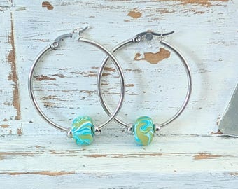 Pendientes de aro con cuentas, pendientes de aro grandes, acero inoxidable, pendientes coloridos, pendientes de aro de plata, 30 mm, 40 mm, 50 mm,