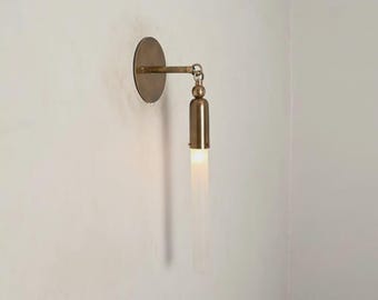 Applique da parete moderna in tubo di vetro e ottone, illuminazione minimalista