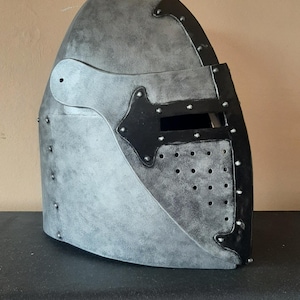 Medieval helmet pattern. Crusader headpiece blueprint. EVA foam helmet template. Digital knight helmet pattern for cosplay & LARP. DIY.