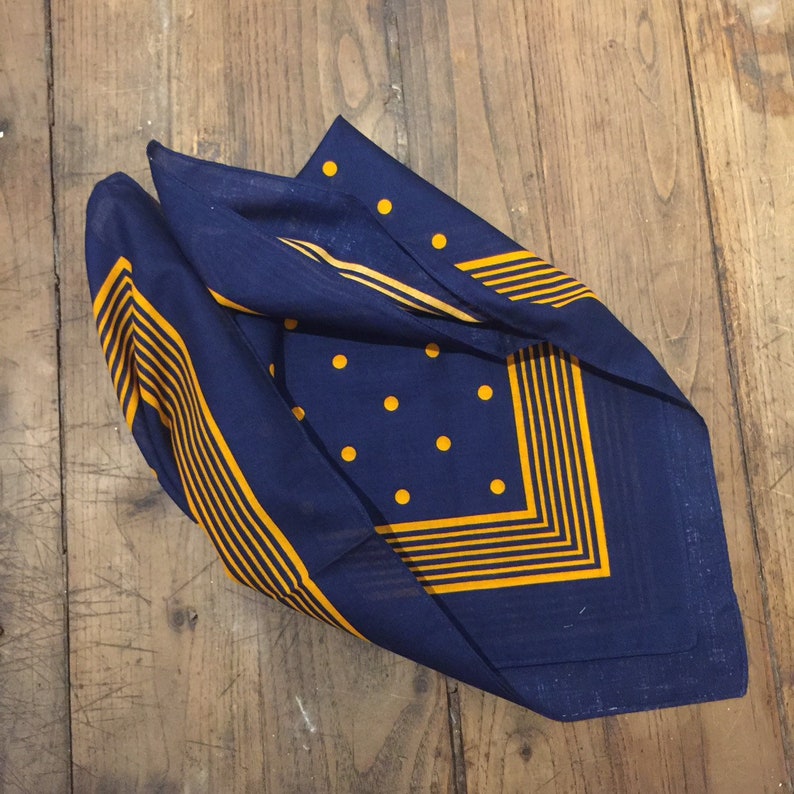 Vintage Dutch bandana, soft to touch old stock, Perfect for a mask substitute. image 1