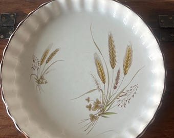 Vintage Treasure Craft QUICHE DISH 10"  Wheat Design w/ Scalloped Edges