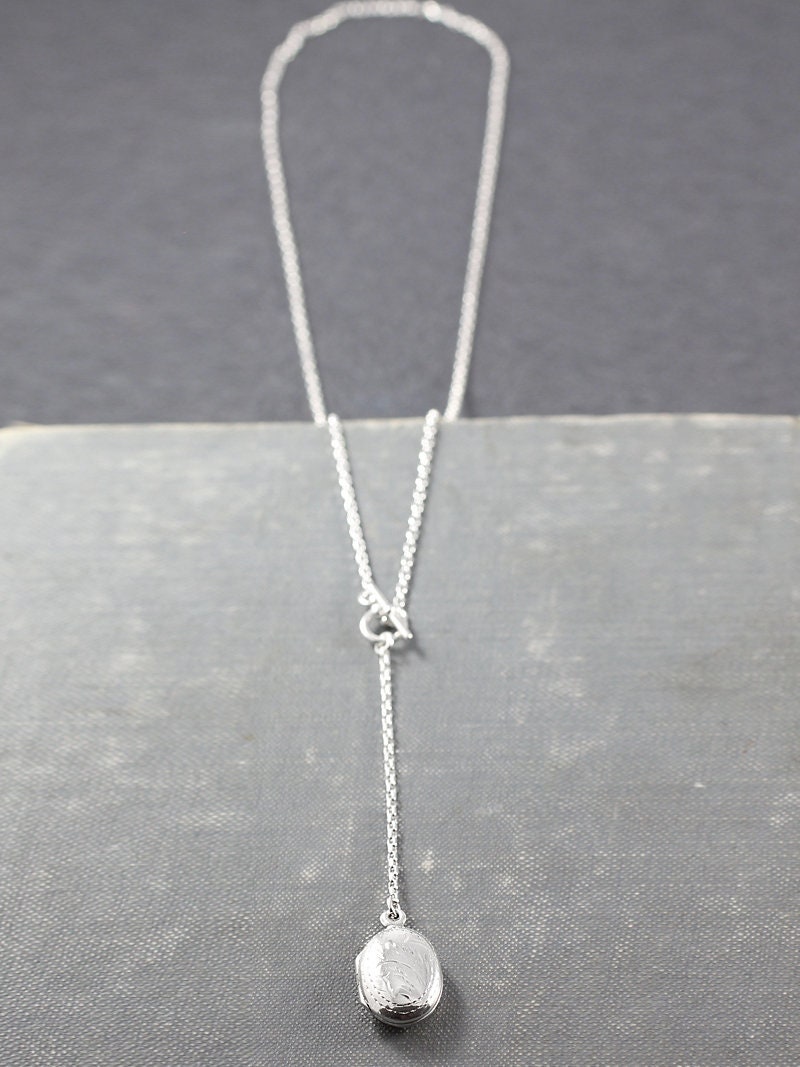 Sterling Silver Lariat Locket Necklace, Small Oval Vintage Photo