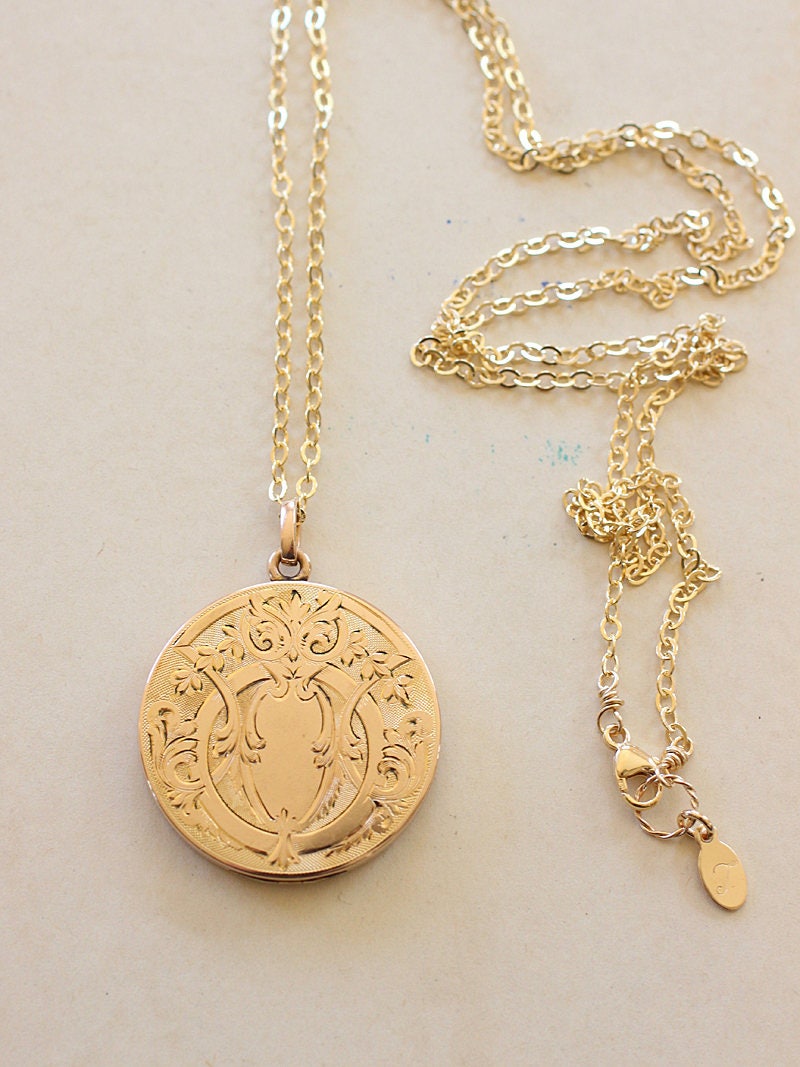 Antique Gold Locket Necklace, W&H Co Round Photo Pendant - Cherished
