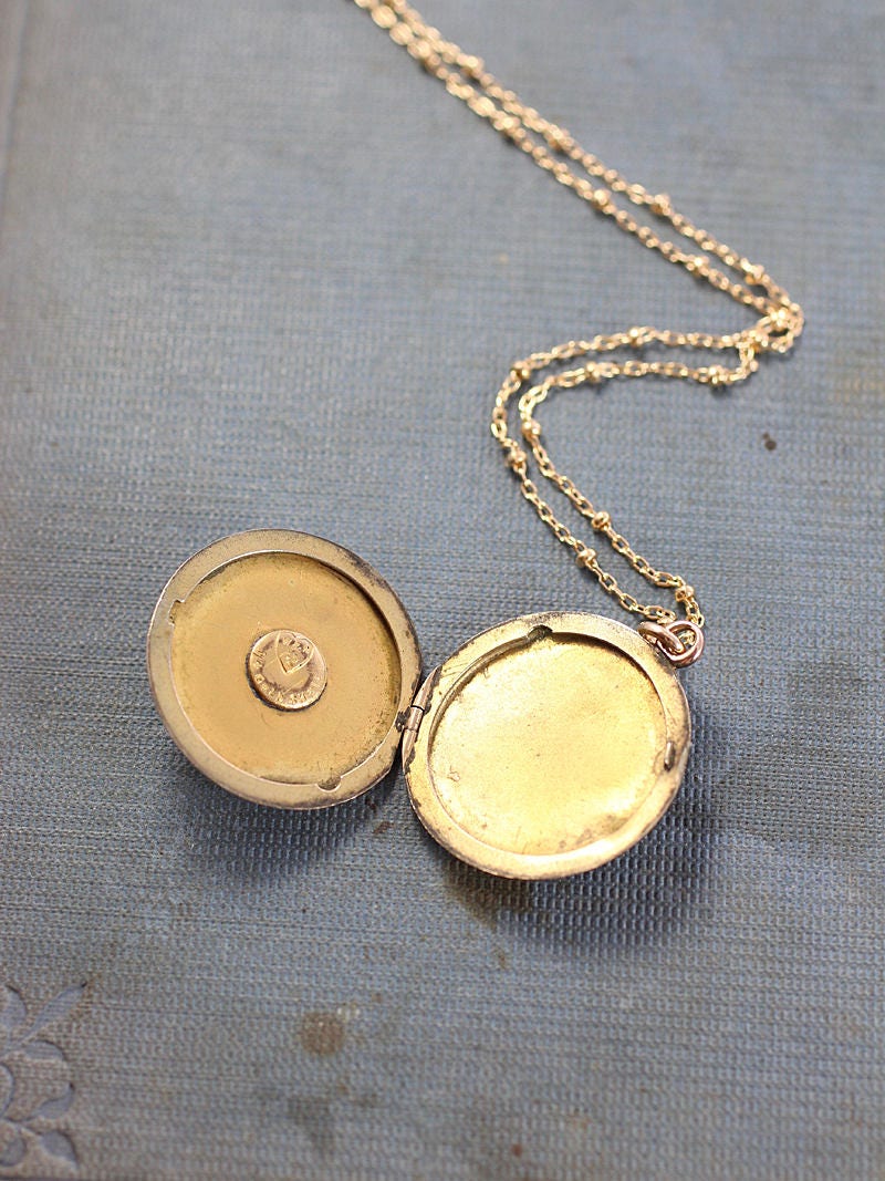 Antique Gold Locket Necklace, Small Round W&H Co Photo Pendant - Treasure