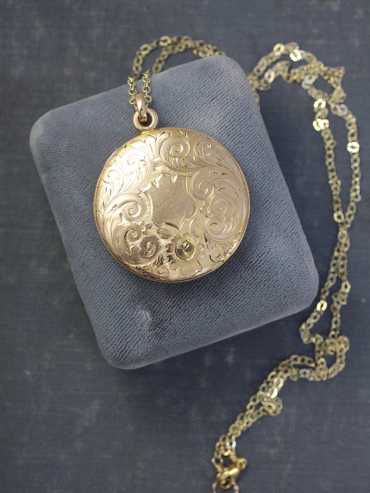 Antique Gold Locket Necklace, W&H Co Large Round Photo Pendant