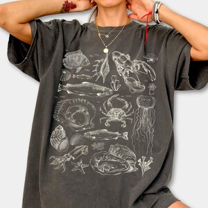 Sea Animals 90s Vintage Style Tshirt, Retro Comfort Colors® Y2k Ocean Shirt Sealife Seashell Sardines Oyster Summer Shirt Unisex Adult Tee