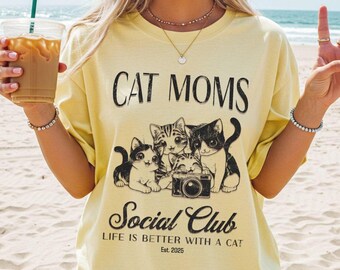 Comfort Colors Vintage Cat T-Shirt: 90s Retro Kitten Graphic