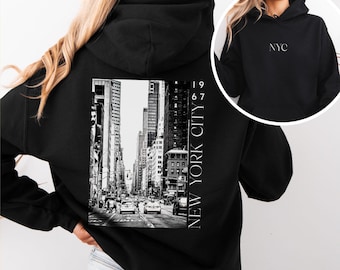 Vintage NYC Skyline Hoodie, Oversized 90s Streetwear Sweatshirt,  New York City  Hoodie Travel Gift