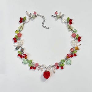 Cottagecore Fairycore Strawberry Necklace – Handmade Beaded Glass Fruit Charm Jewelry – Whimsical Red Berry Necklace, Unique Gift for Her