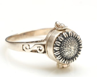 Sterling Silver Poisoner Ring, Sunflower Ring, Flower Gift For Mom, Poison Ring, Secret Compartment Jewelry, Botanical Ring