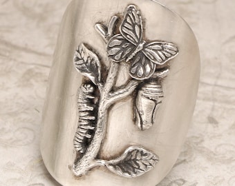 Breites Band Ring Frauen, Langer Ring, Sattel Ring, Metamorphose Ring, Schmetterling Raupen, Sterling Silber Ring Länglich, Natur Schmuck
