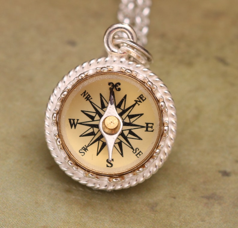 Collana con pendente a bussola in argento sterling funzionante, regali per l'escursionismo per le donne, vero nord, gioielli da viaggio, rosa dei venti, gioielli fatti a mano immagine 2