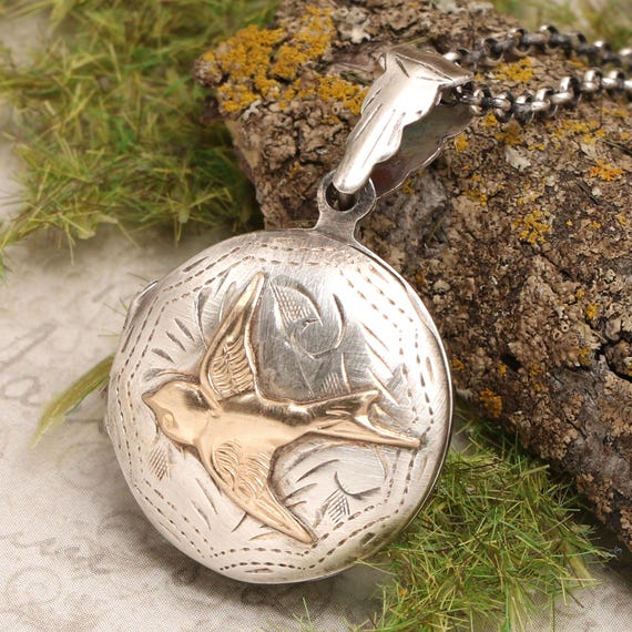 Silver Bird Locket Necklace, Locket Necklace For Photo, Song Bird, Victorian Style Jewelry, Gold Bird, Swallow Lockets, Photo Locket