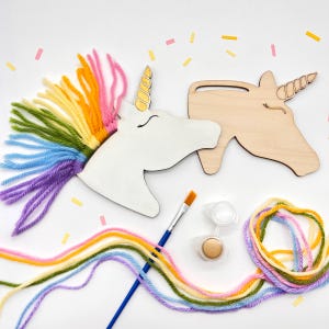 Individually Packaged Party Favors - Unicorns, Horse, Jellyfish - Paint and Yarn Included