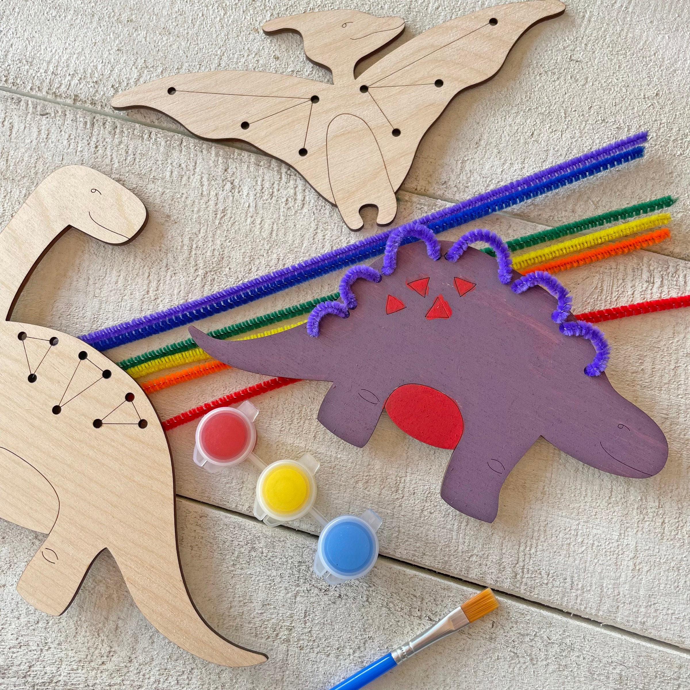RUIJIE Kit 6 Dinosaures Bricolage Bois à Peindre - Loisirs Créatifs Enfants 6-12 Ans