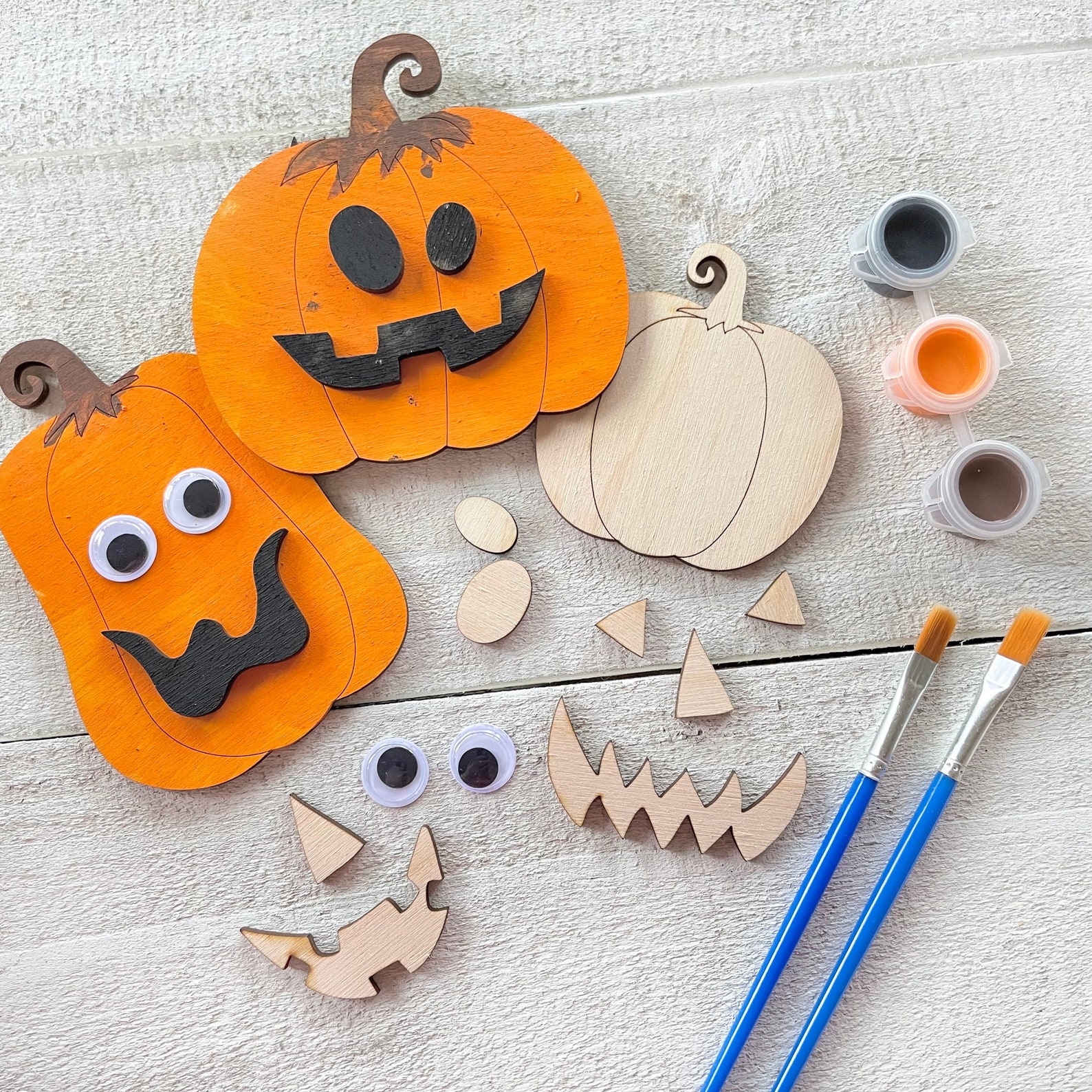 Halloween Pumpkin Decorating Craft