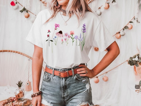Wildblumen Tshirt, Blumen Tshirt, Wildflower shirt, Flower girl shirt, Geschenk Freundin, Geschenk Mutter, Garten Tshirt, Naturliebhaber