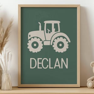 Lámina personalizada de tractor para habitación infantil - Fondo verde - Decoración de pared con nombre personalizado para habitación de niño - Descarga digital con temática de granja