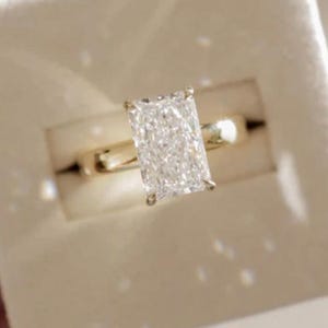 Radiant Cut Lab Grown Diamond Solitaire Ring, 14k Solid Gold Engagement Ring, Eco-Friendly Minimalist Bridal Ring, Ethical Diamond Ring