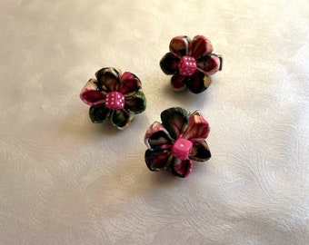 Petit Fours Dust Dice Kanzashi Flowers Mountain Musings